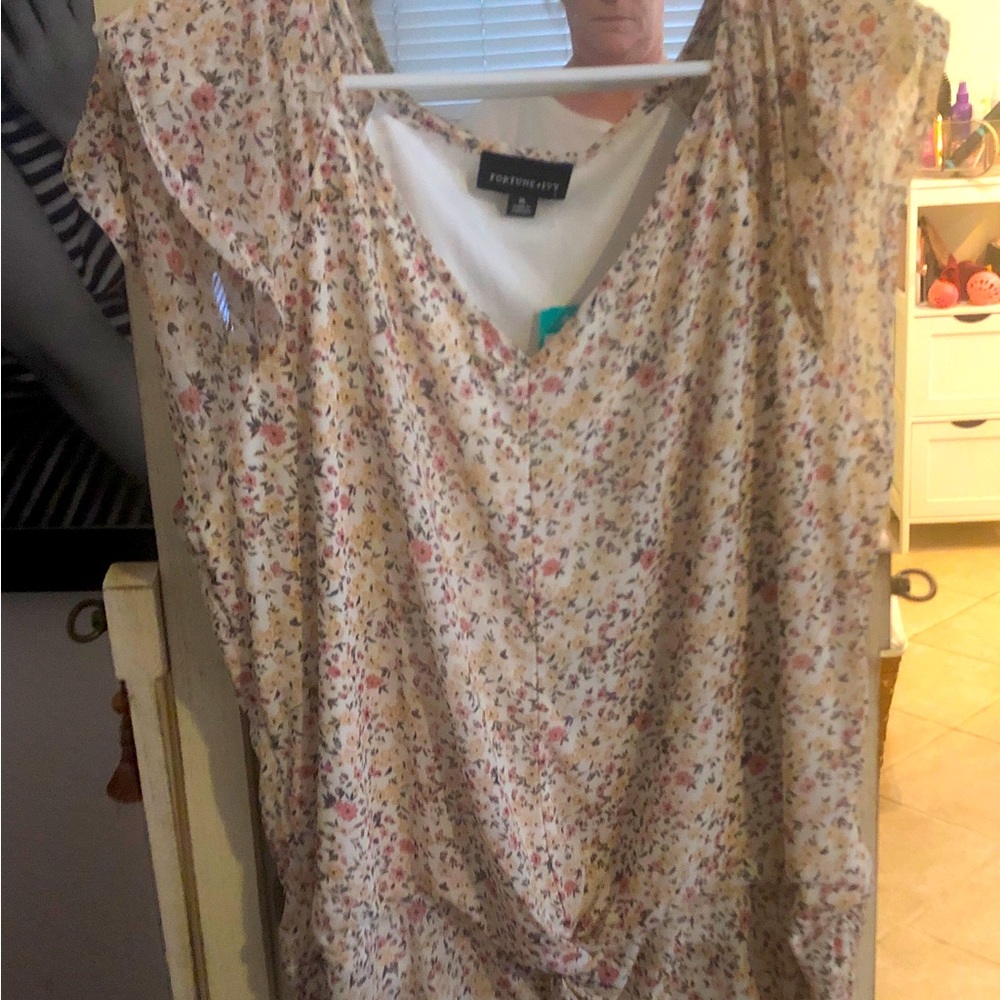 Stitchfix Women’s Top ~